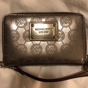 michael kors wallet